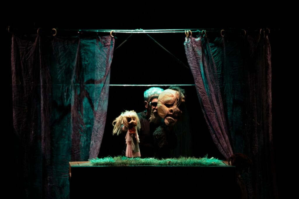 Teatro de bonecos traz “Frankenstein” para os palcos do FILO
